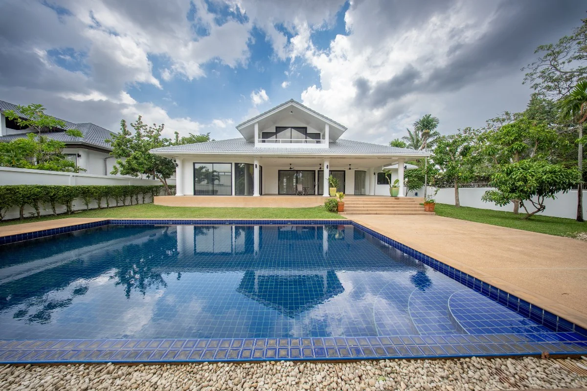 4 Bedroom House for Sale in Nong Prue – 4 Bedrooms House in Nong Prue