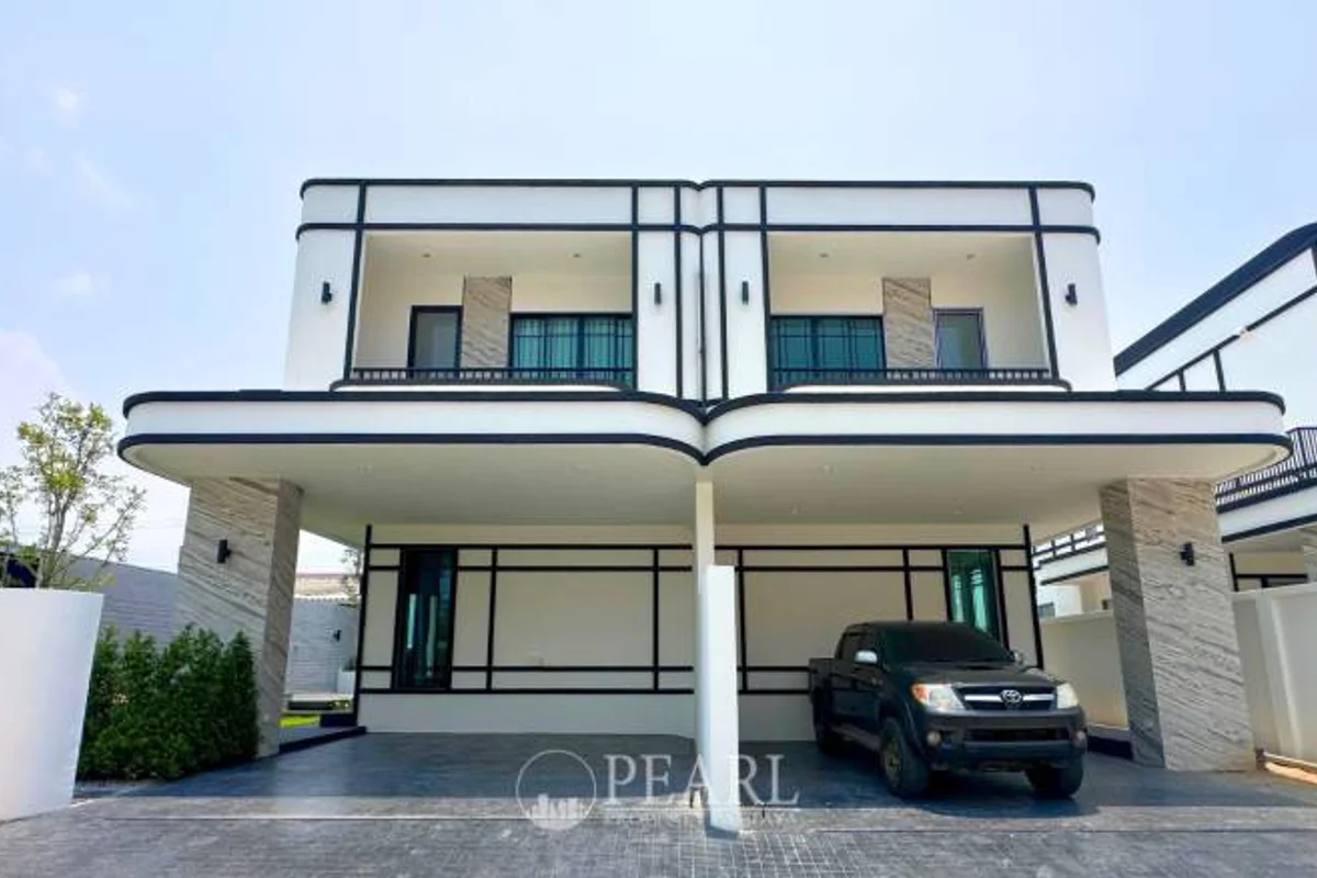 3 Bedroom Townhouse for Sale at Glam Boonsampan 6 – 3 Bedrooms Townhouse in Bang Lamung