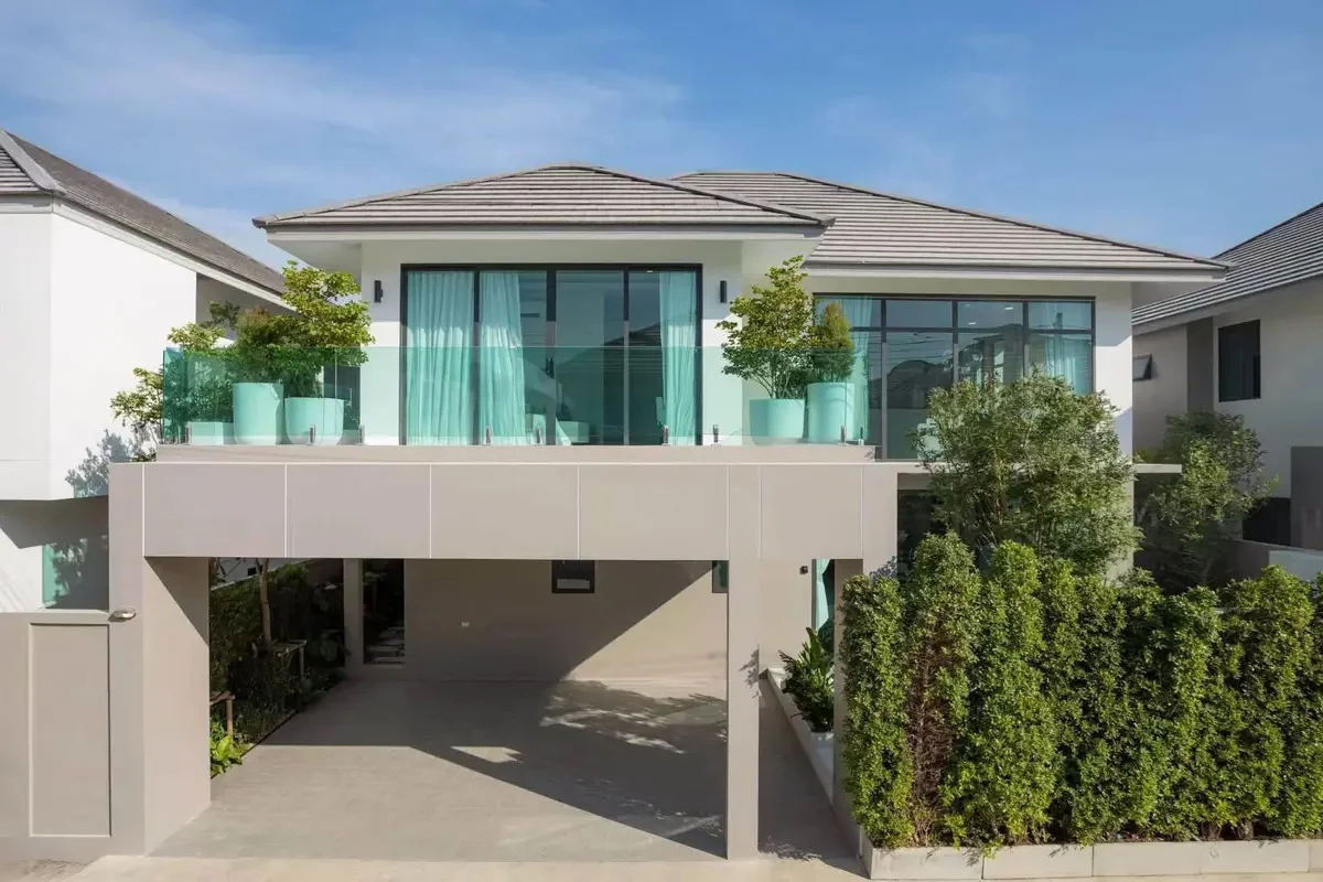 5 Bedroom House for Sale at The Lake Huay Yai – 5 Bedroom House in Huai Yai