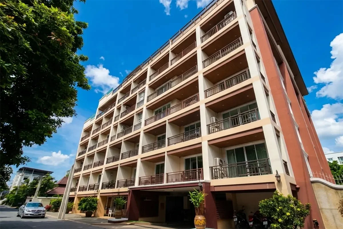 Jomtien Beach Penthouses – โครงการคอนโดมิเนียมในJomtien