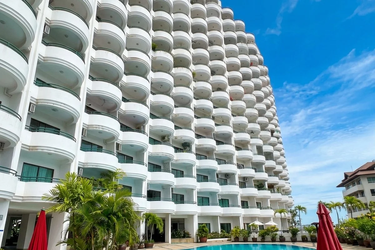Star Beach Condotel – โครงการคอนโดมิเนียมในPratumnak Hill