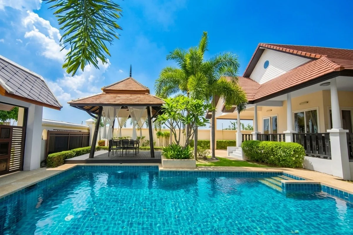 Green Residence Village – โครงการวิลล่าในBang Lamung