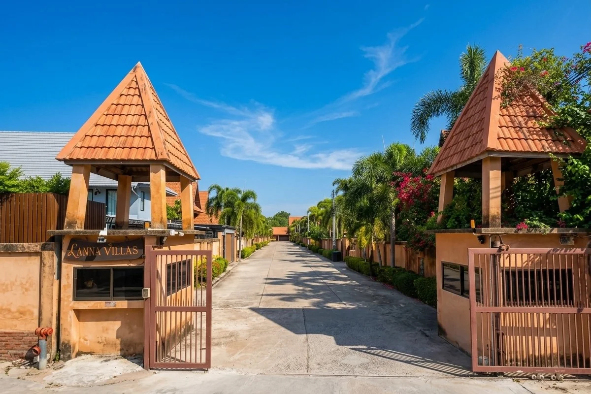 Lanna Villa – โครงการวิลล่าในMabprachan