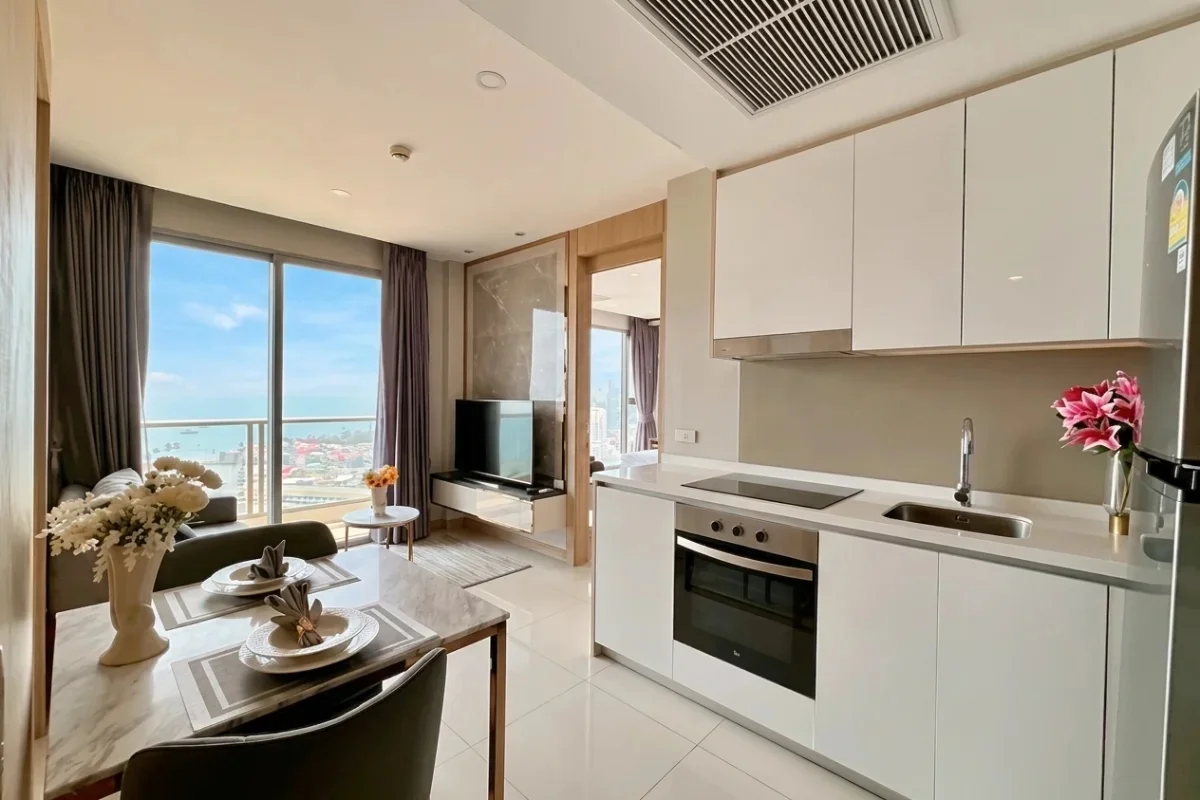 2 Bedroom Condo for Sale at The Riviera Jomtien – 2 Bedrooms Condo in Bang Lamung