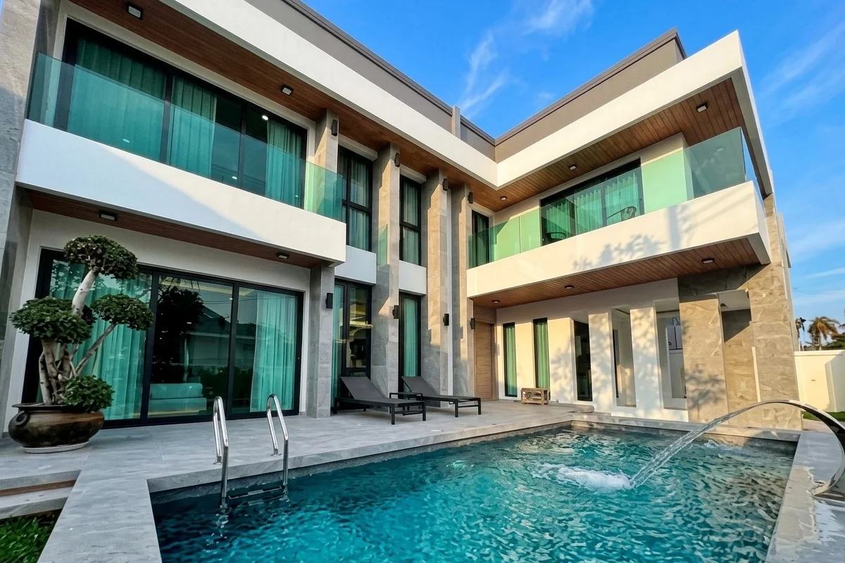 Impress House Village – โครงการวิลล่าในMabprachan