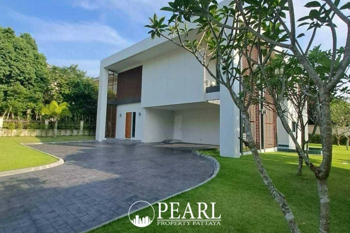 4 Bedroom House for Sale in Na Chom Thian – Villa/House for Sale in Pattaya