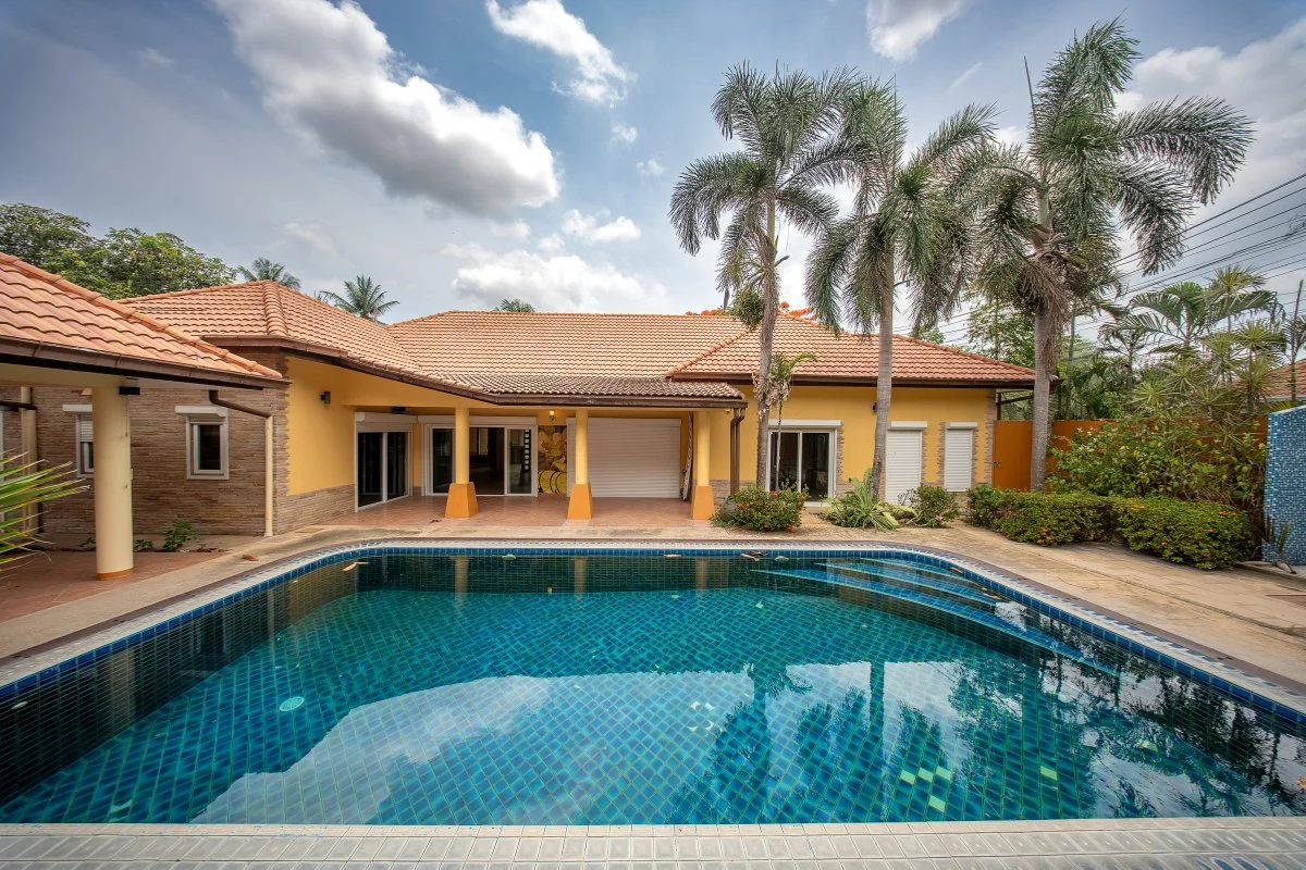 5 Bedroom House for Sale in Huai Yai – 5 Bedrooms House in Huai Yai