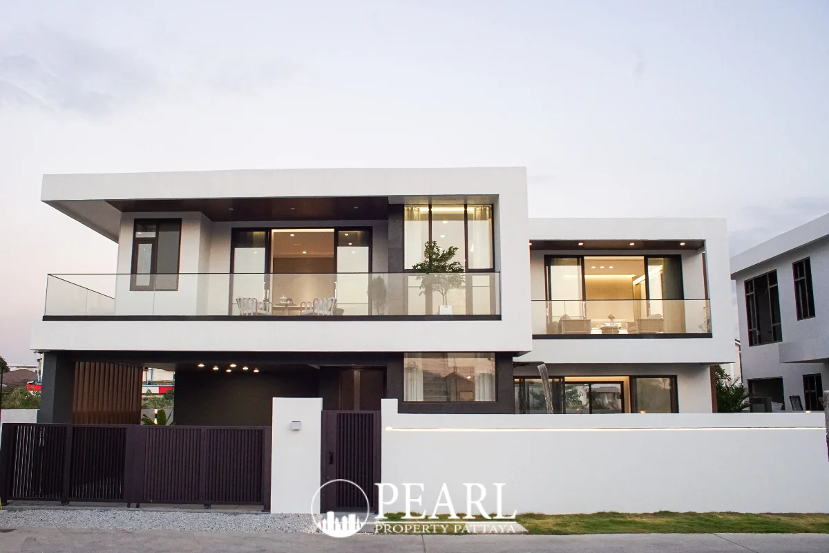 4 Bedroom House for Sale at Lavender Villa – 4 Bedrooms House in Bang Lamung