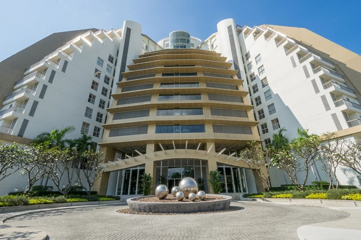 The Cove Pattaya – Condominium in Wong Amat