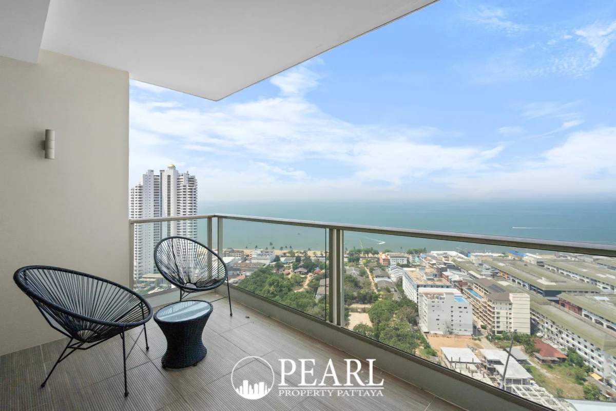 2 Bedroom Condo for Sale at The Riviera Jomtien – 2 Bedrooms Condo in Bang Lamung