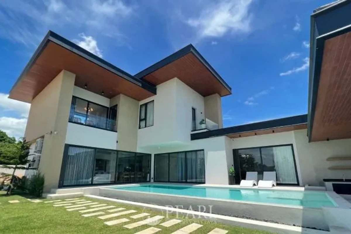 4 Bedroom House for Sale in Nong Pla Lai – 4 Bedroom House in East Pattaya