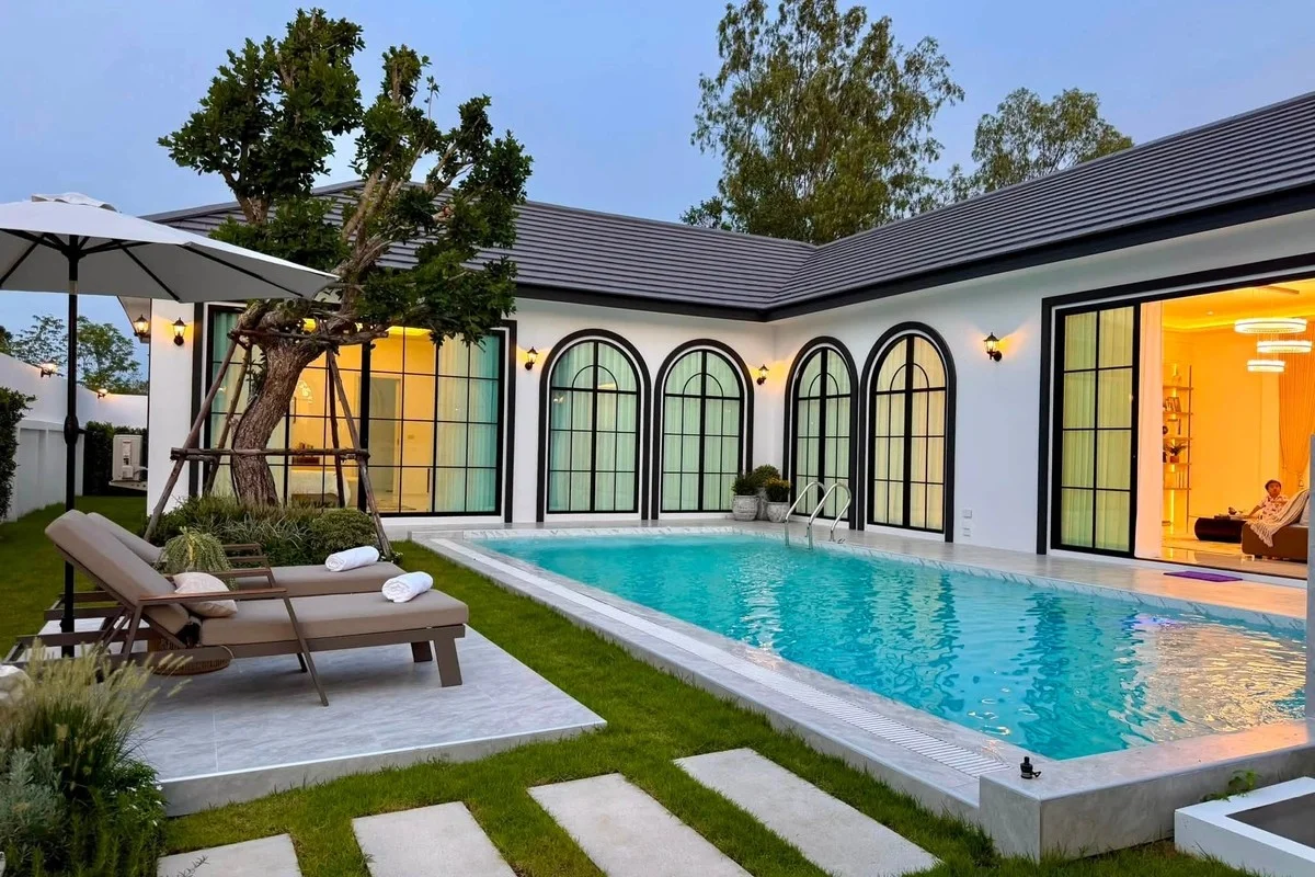 5 Bedroom House for Sale in Mabprachan – Villa/House for Sale in Pattaya
