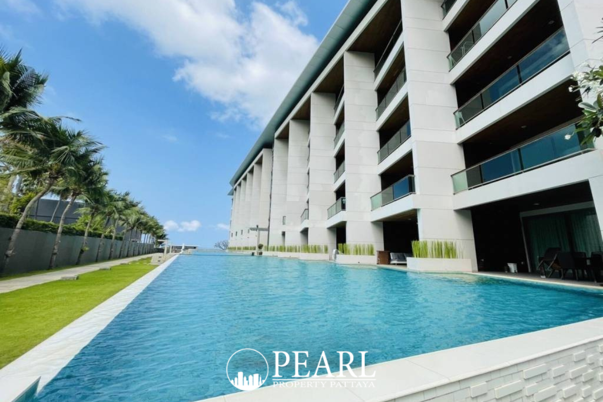 Ananya Beachfront Wongamat in Na Kluae, Pattaya