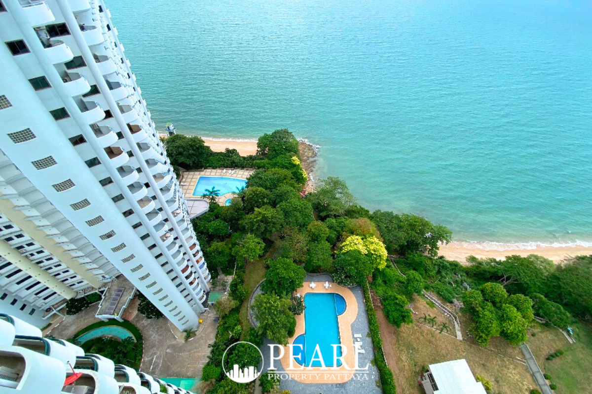 Sunset Heights Condominium in Na Chom Thian, Pattaya