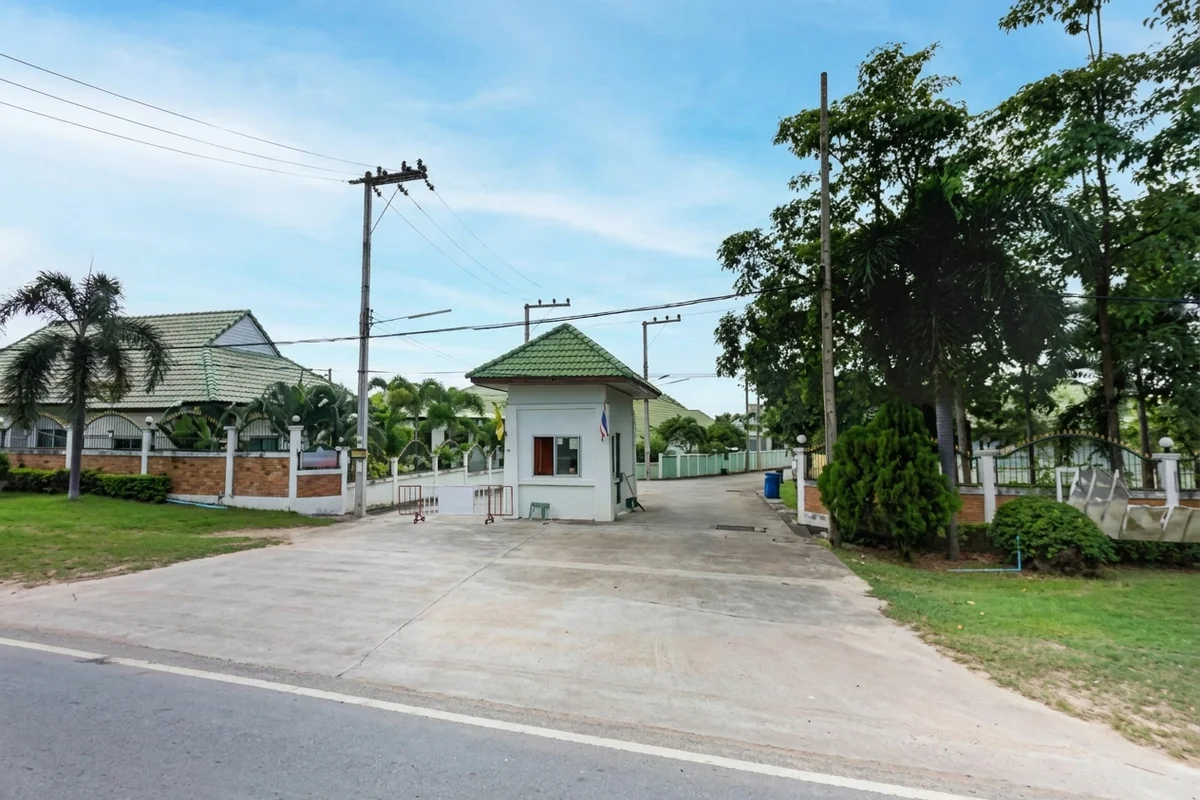 Phonthep Garden Ville 2 in Mabprachan, Pattaya