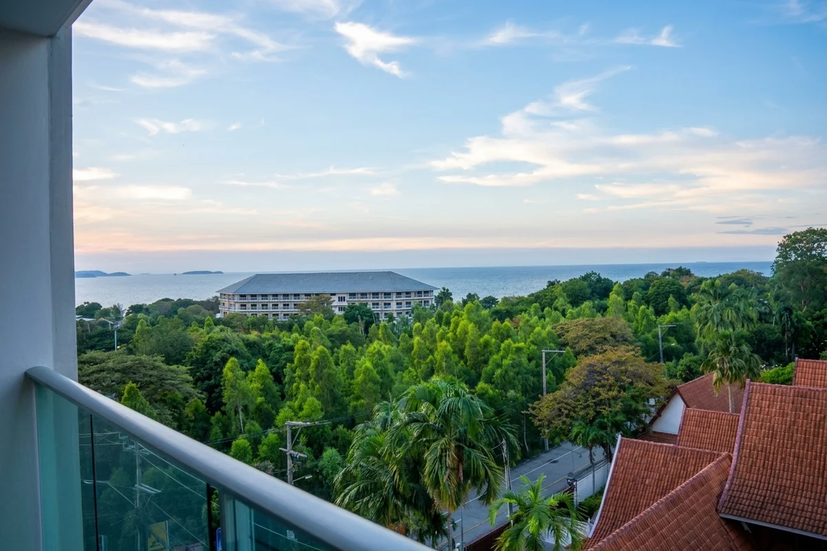 2 Bedroom Condo for Sale at The Elegance – Condo for Sale in Pattaya