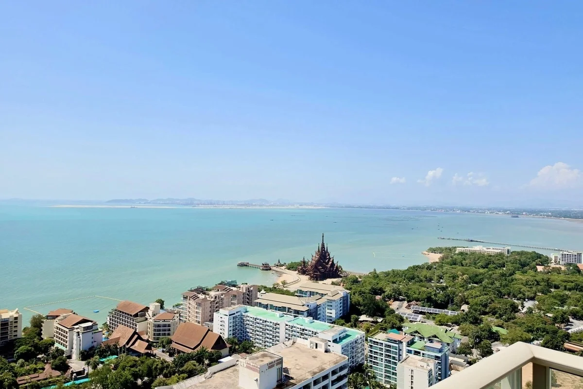 2 Bedroom Condo for Rent at Riviera Wong Amat Beach – Condo for Rent in Pattaya