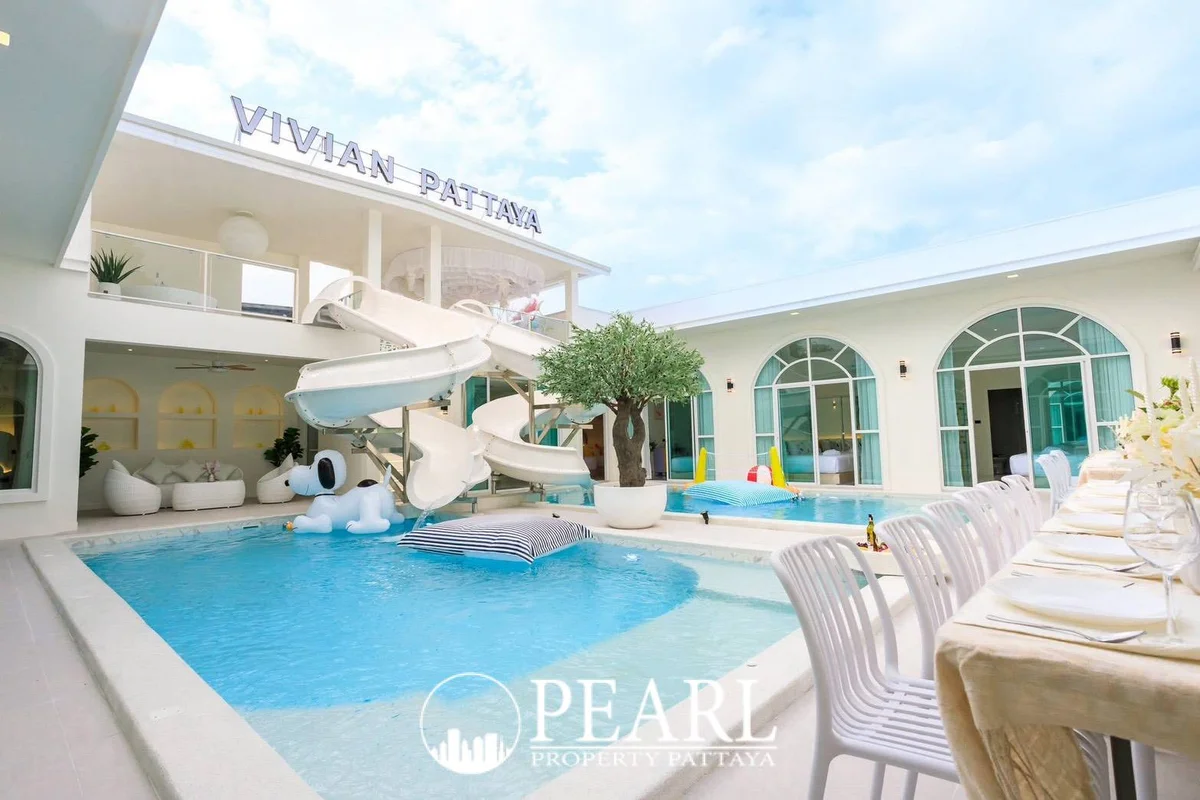 9 Bedroom House for Sale in Pratumnak Hill – 9 Bedrooms House in Huai Yai