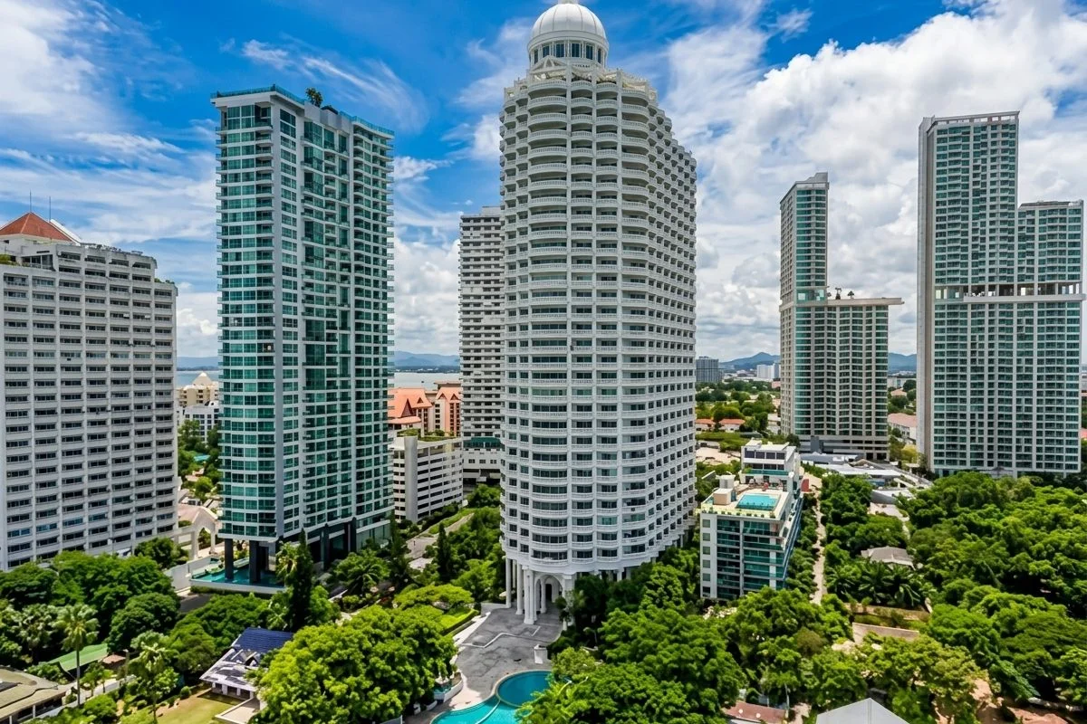 Park Beach Condominium – โครงการคอนโดมิเนียมในWong Amat